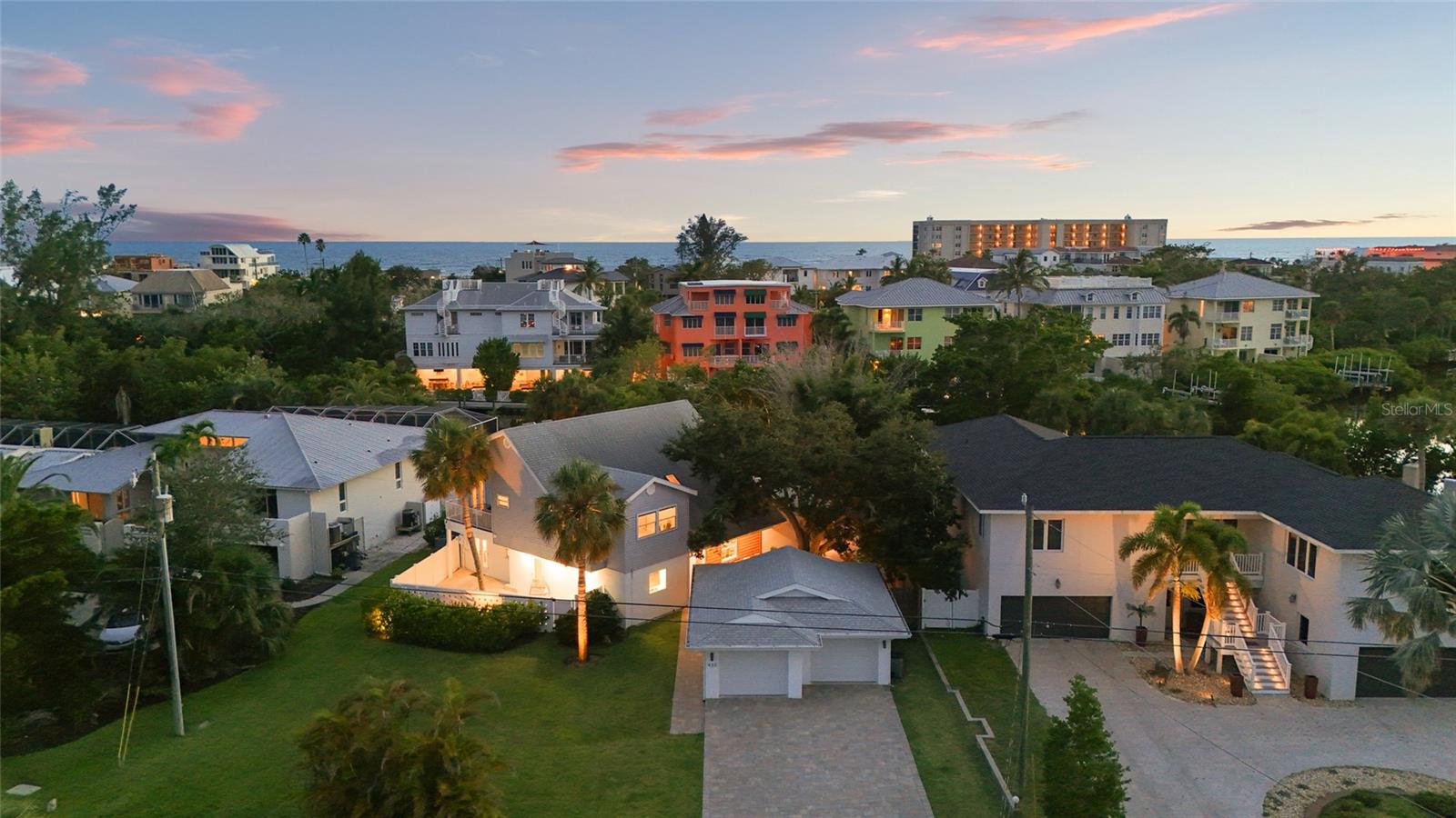 430 Island Cir