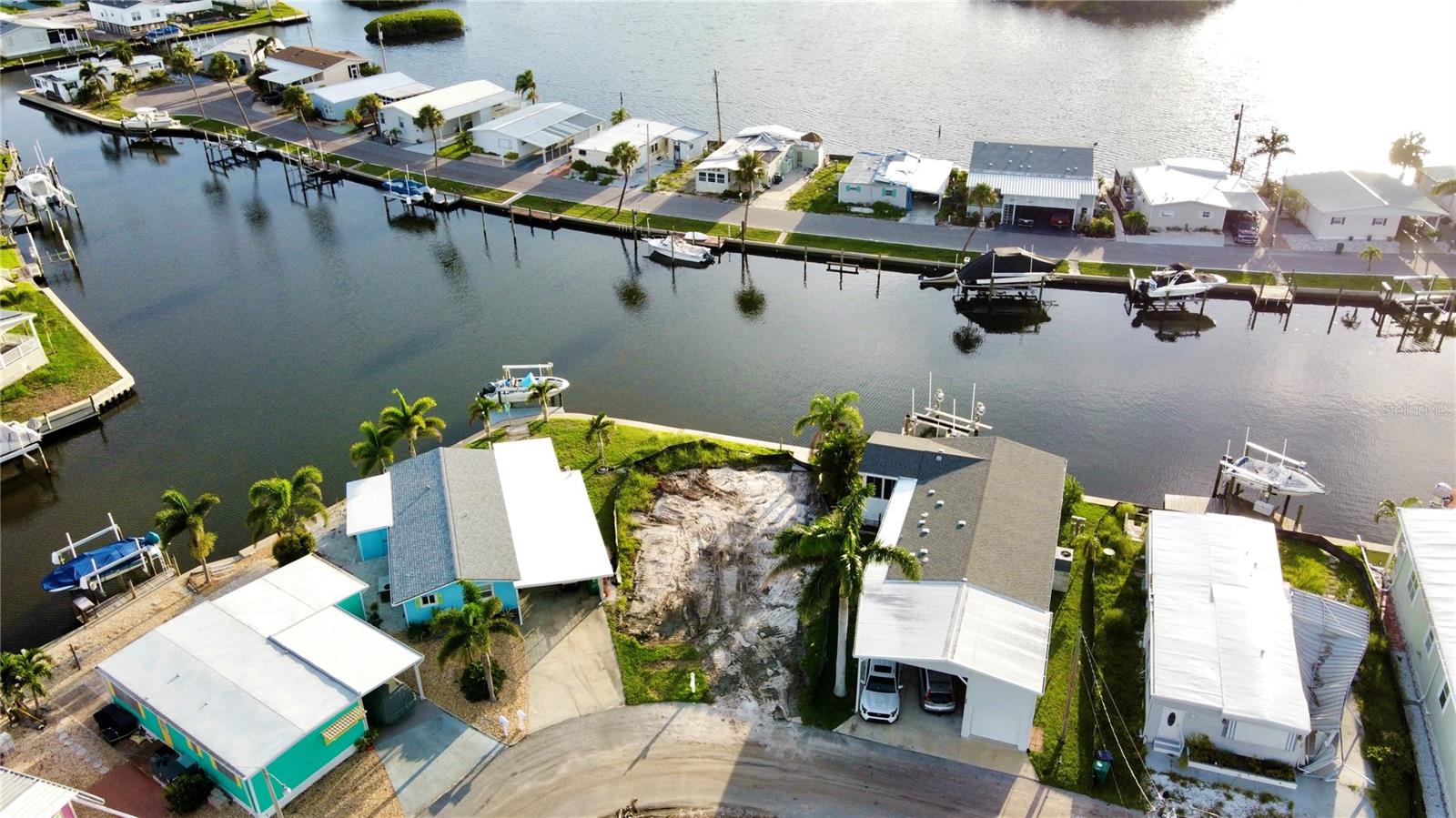 314 Bahama Dr