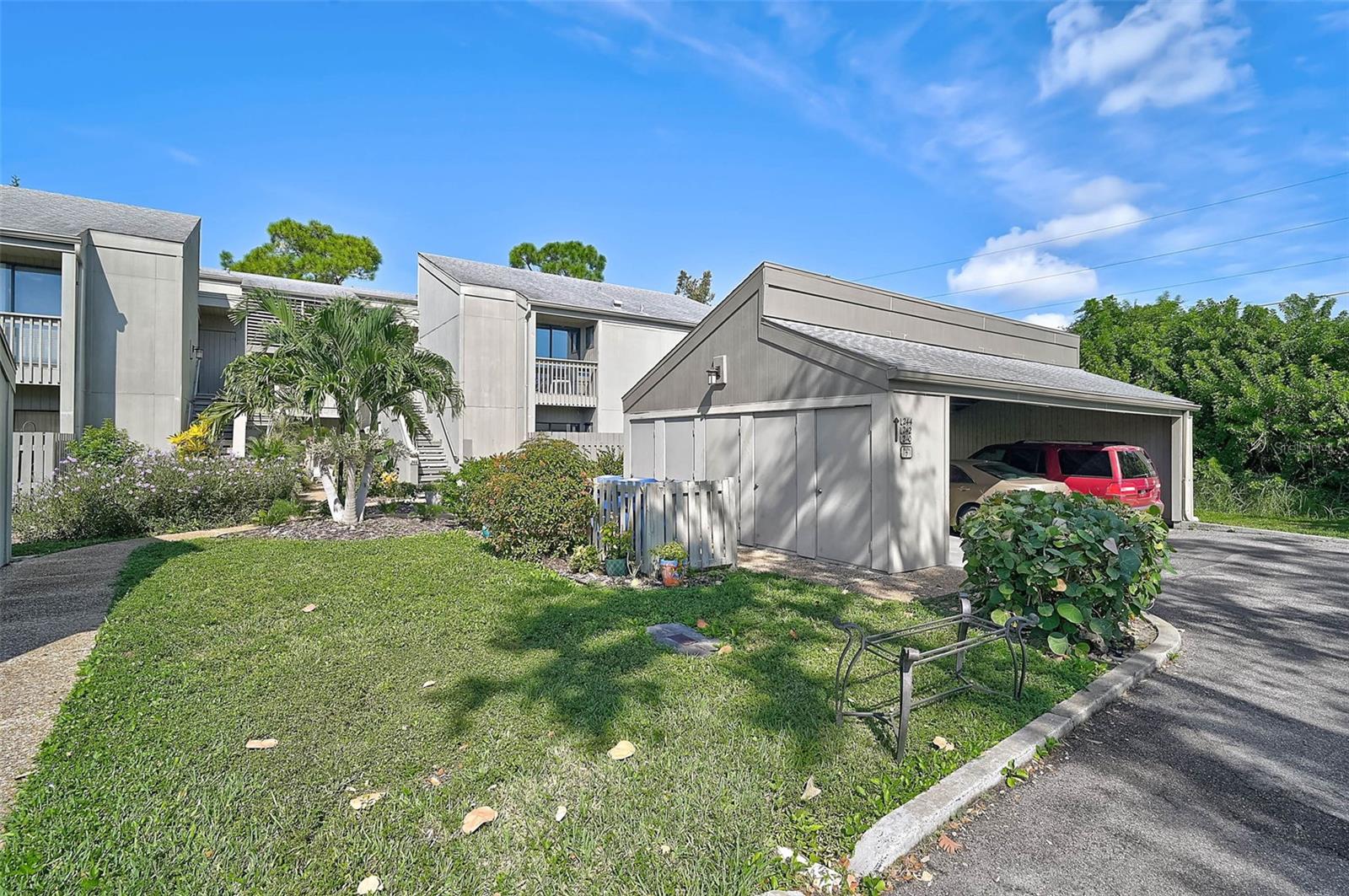 244 Woodland Dr #244